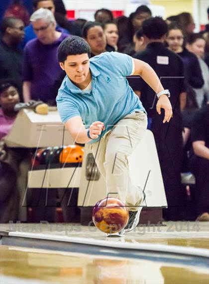 Thumbnail 1 in CIAC Bowling Championships photogallery.