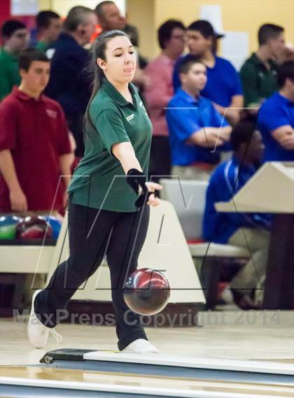 Thumbnail 3 in CIAC Bowling Championships photogallery.