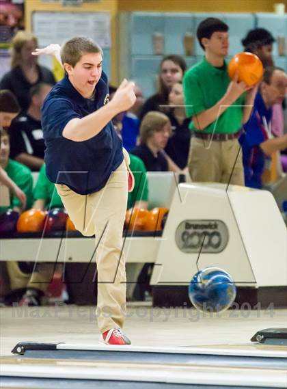 Thumbnail 2 in CIAC Bowling Championships photogallery.