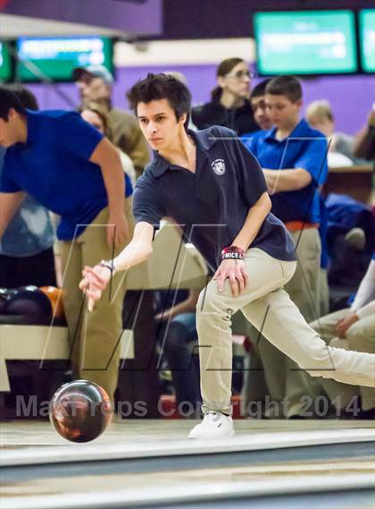Thumbnail 1 in CIAC Bowling Championships photogallery.