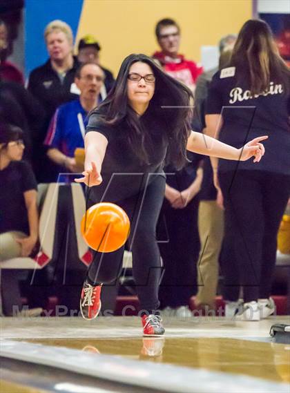 Thumbnail 3 in CIAC Bowling Championships photogallery.