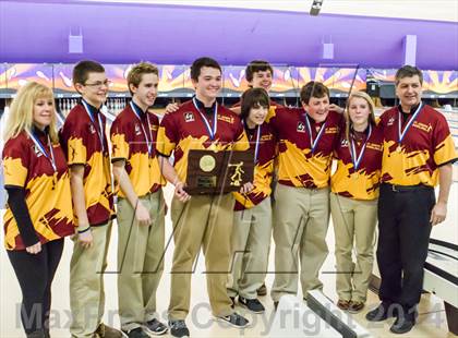 Thumbnail 1 in CIAC Bowling Championships photogallery.