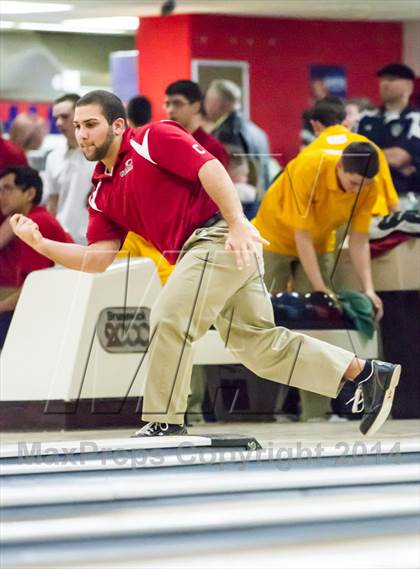 Thumbnail 2 in CIAC Bowling Championships photogallery.