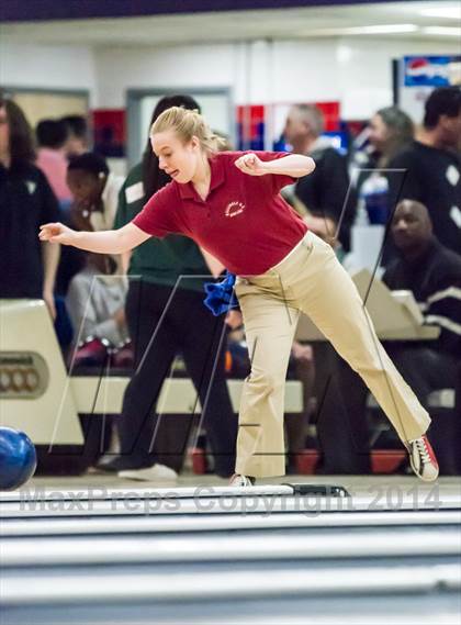 Thumbnail 2 in CIAC Bowling Championships photogallery.