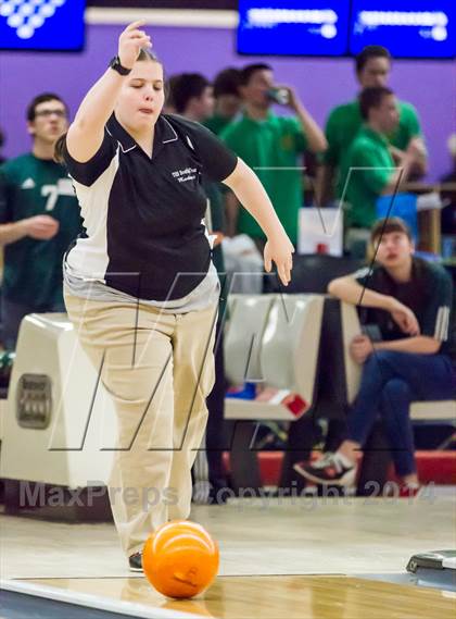 Thumbnail 3 in CIAC Bowling Championships photogallery.