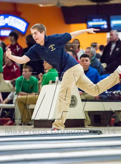 Thumbnail 2 in CIAC Bowling Championships photogallery.