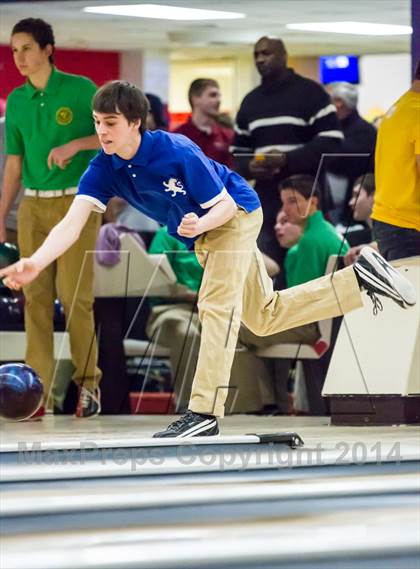 Thumbnail 1 in CIAC Bowling Championships photogallery.
