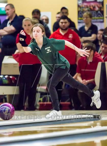 Thumbnail 1 in CIAC Bowling Championships photogallery.
