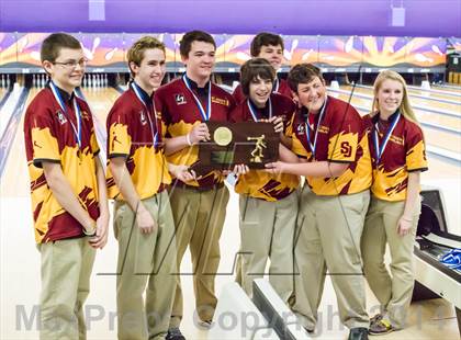 Thumbnail 2 in CIAC Bowling Championships photogallery.