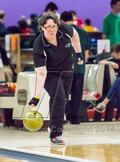 Thumbnail 2 in CIAC Bowling Championships photogallery.