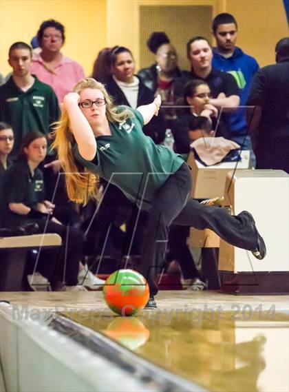 Thumbnail 2 in CIAC Bowling Championships photogallery.