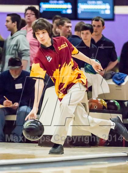 Thumbnail 2 in CIAC Bowling Championships photogallery.