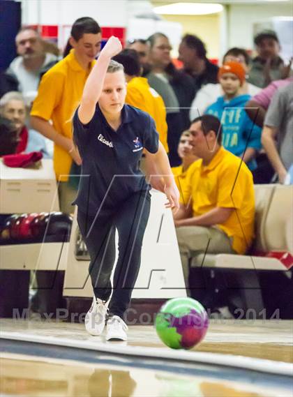Thumbnail 3 in CIAC Bowling Championships photogallery.