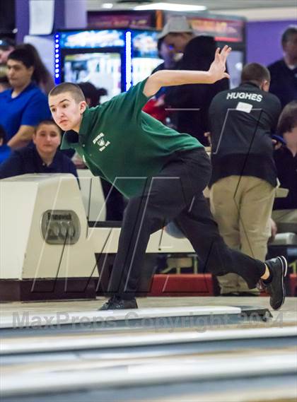 Thumbnail 3 in CIAC Bowling Championships photogallery.