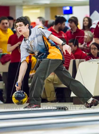 Thumbnail 1 in CIAC Bowling Championships photogallery.
