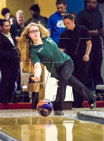 Thumbnail 3 in CIAC Bowling Championships photogallery.