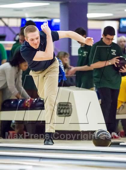Thumbnail 3 in CIAC Bowling Championships photogallery.
