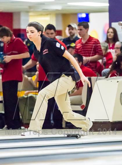 Thumbnail 2 in CIAC Bowling Championships photogallery.