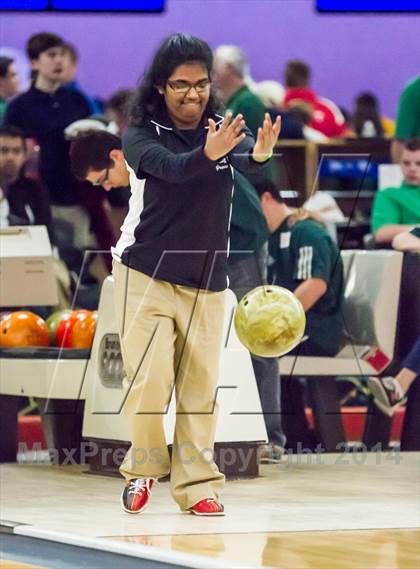 Thumbnail 3 in CIAC Bowling Championships photogallery.