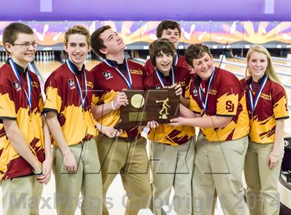Thumbnail 1 in CIAC Bowling Championships photogallery.