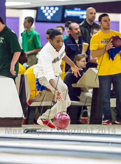 Thumbnail 2 in CIAC Bowling Championships photogallery.