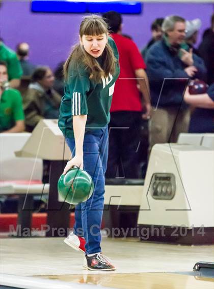 Thumbnail 1 in CIAC Bowling Championships photogallery.