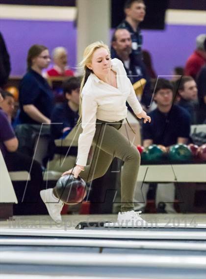 Thumbnail 1 in CIAC Bowling Championships photogallery.