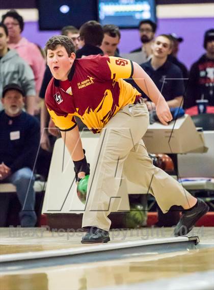 Thumbnail 2 in CIAC Bowling Championships photogallery.
