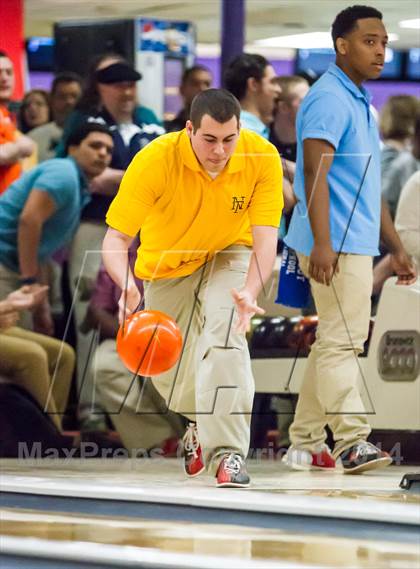 Thumbnail 3 in CIAC Bowling Championships photogallery.