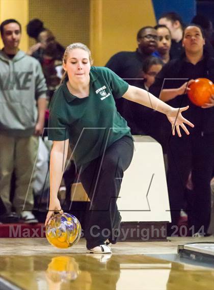 Thumbnail 2 in CIAC Bowling Championships photogallery.