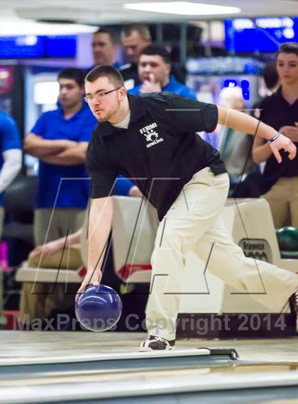 Thumbnail 2 in CIAC Bowling Championships photogallery.