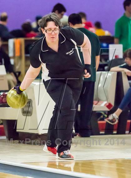 Thumbnail 1 in CIAC Bowling Championships photogallery.