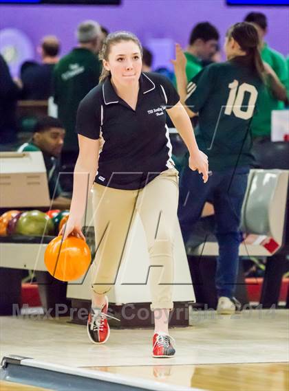 Thumbnail 1 in CIAC Bowling Championships photogallery.