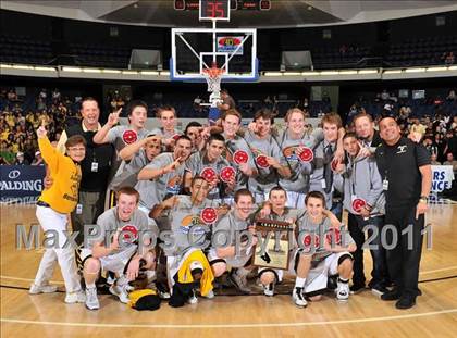 Thumbnail 2 in Ventura vs. Mission Viejo (CIF SS 2AA Final) photogallery.