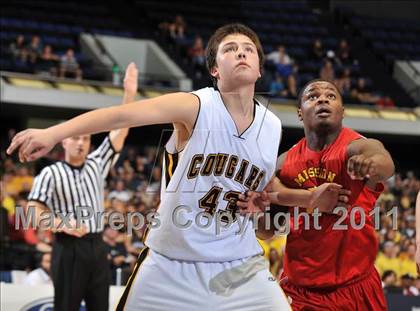 Thumbnail 1 in Ventura vs. Mission Viejo (CIF SS 2AA Final) photogallery.