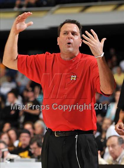 Thumbnail 1 in Ventura vs. Mission Viejo (CIF SS 2AA Final) photogallery.