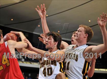 Thumbnail 1 in Ventura vs. Mission Viejo (CIF SS 2AA Final) photogallery.