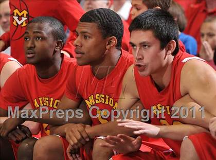 Thumbnail 1 in Ventura vs. Mission Viejo (CIF SS 2AA Final) photogallery.