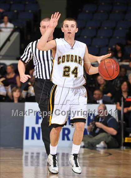 Thumbnail 3 in Ventura vs. Mission Viejo (CIF SS 2AA Final) photogallery.