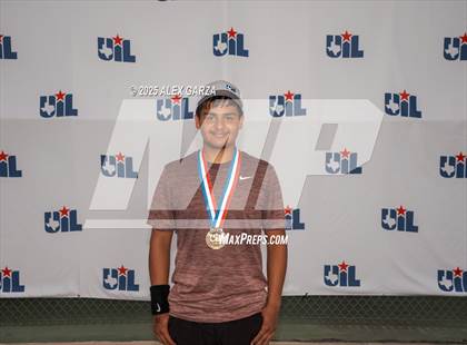 Thumbnail 3 in UIL Tennis 1A & 2A Boys Finals (Awards) photogallery.