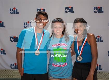 Thumbnail 2 in UIL Tennis 1A & 2A Boys Finals (Awards) photogallery.