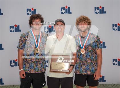 Thumbnail 2 in UIL Tennis 1A & 2A Boys Finals (Awards) photogallery.