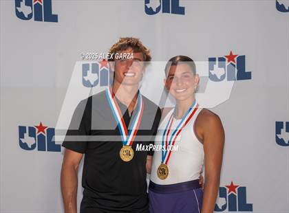 Thumbnail 2 in UIL Tennis 1A & 2A Boys Finals (Awards) photogallery.