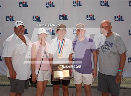 Thumbnail 3 in UIL Tennis 1A & 2A Boys Finals (Awards) photogallery.