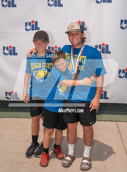 Thumbnail 1 in UIL Tennis 1A & 2A Finals (Awards) photogallery.