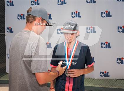 Thumbnail 1 in UIL Tennis 1A & 2A Boys Finals (Awards) photogallery.