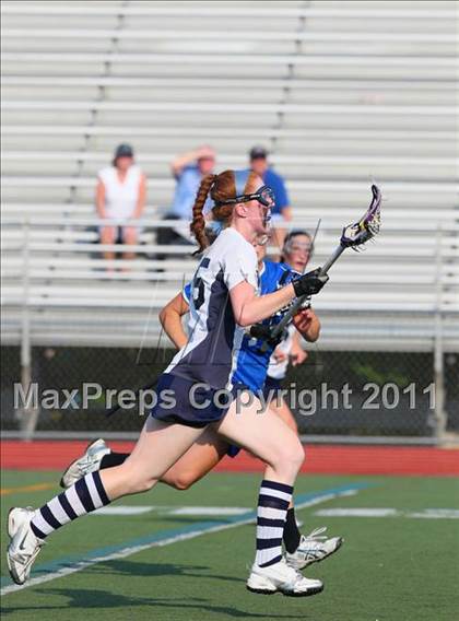 Thumbnail 2 in Darien vs. Wilton (FCIAC Final) photogallery.