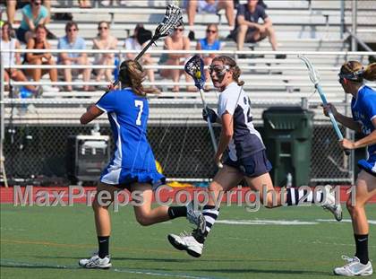 Thumbnail 2 in Darien vs. Wilton (FCIAC Final) photogallery.