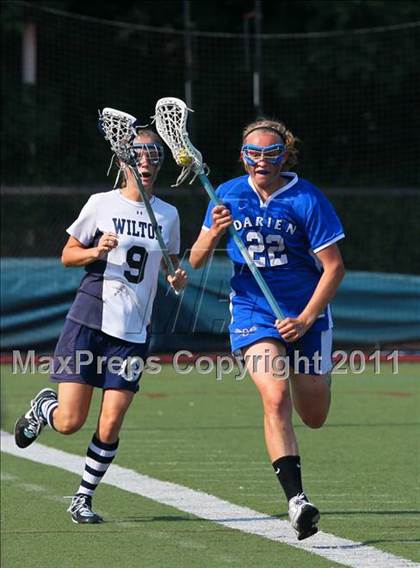 Thumbnail 3 in Darien vs. Wilton (FCIAC Final) photogallery.