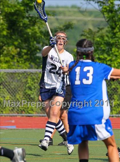 Thumbnail 1 in Darien vs. Wilton (FCIAC Final) photogallery.